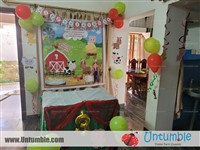 Venishiya  : Decorations are awesome . Packing  is good