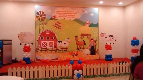 Barnyard birthday - Celebrity resort - September 2015 - photo 1