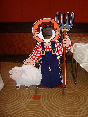 Barnyard birthday - Residency - March 2014 - photo 8