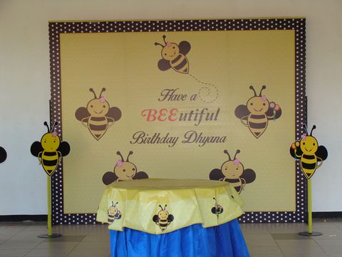 Bumble Bee birthday - Tusker valley - August 2008 - photo 1