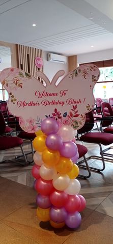 Butterfly Birthday - Butterflywhite backdrop - July 2022 - photo 7