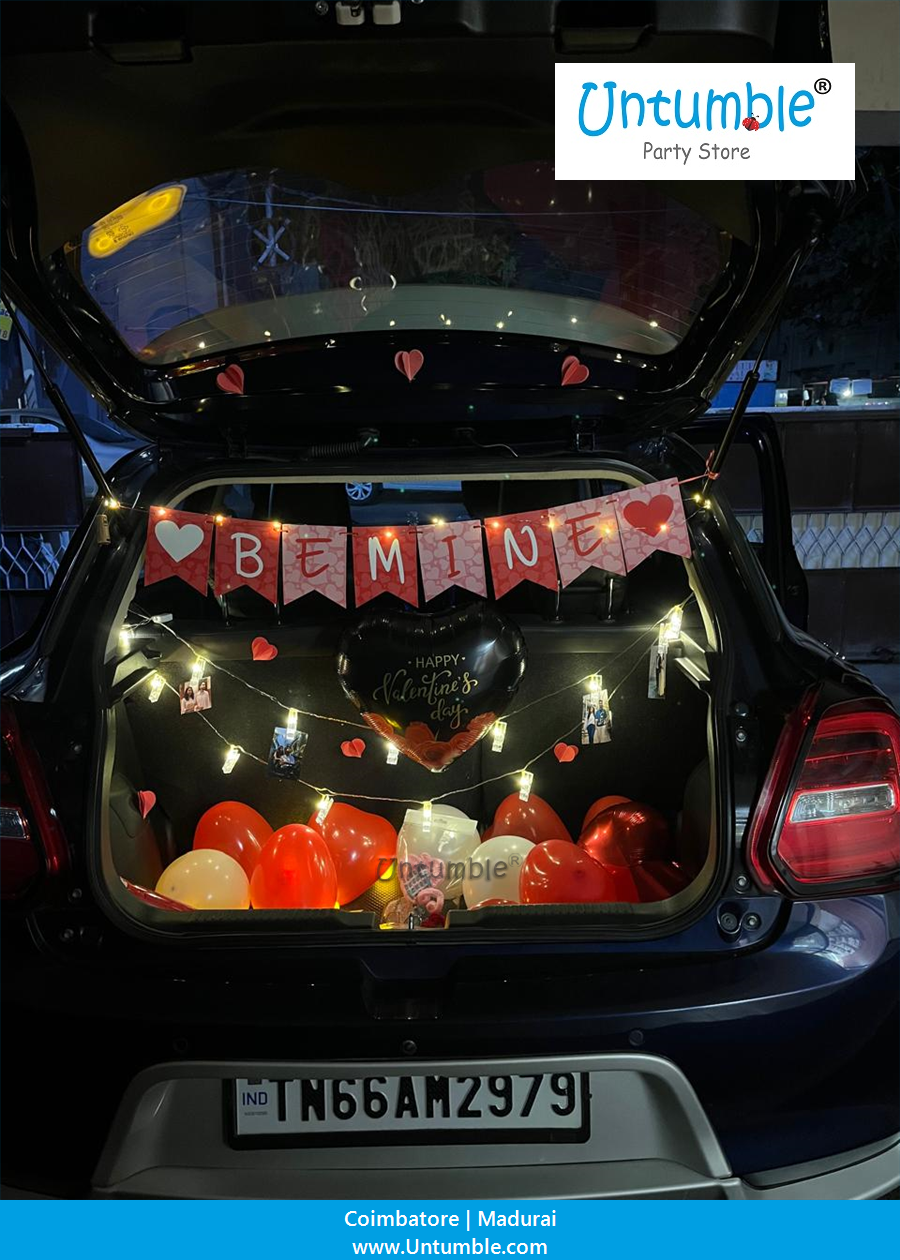 Car Boot decor with hamper