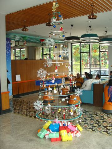 Christmas Decorations - Zone 2016 - March 2010 - photo 5