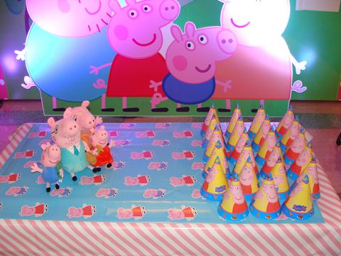 Peppa Pig Birthday - Krishna Sweets - April 2011 - photo 15