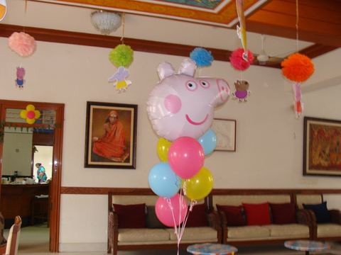 Peppa Pig Birthday - Krishna Sweets - April 2011 - photo 22