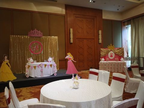 Princess Birthday - Taj Gold Backdrop - November 2019 - photo 15
