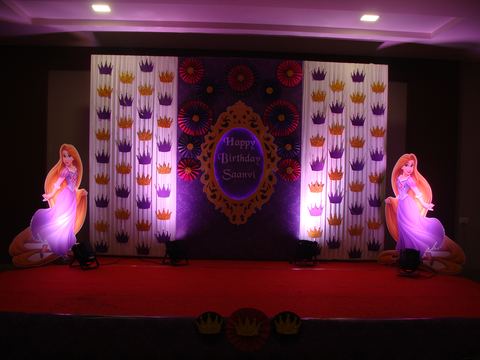 Tangled birthday - Vijay Elanza - July 2009 - photo 1