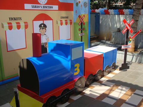 Train theme - Pradeep - March 2010 - photo 3