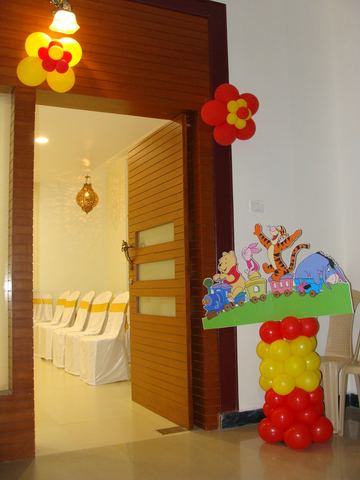 Winnie Pooh Birthday - Creme Center - March 2008 - photo 1